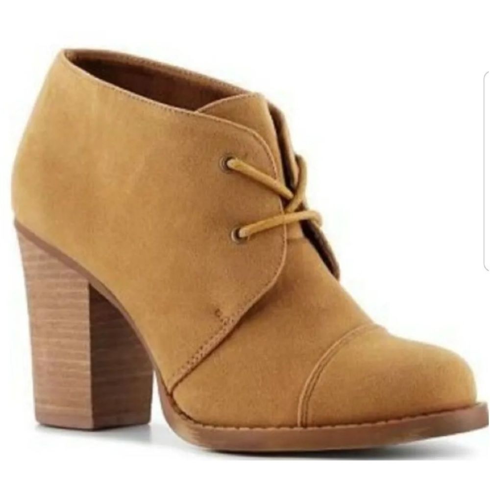 ❤️GUC Chinese Laundry Boots(size 9)❤️